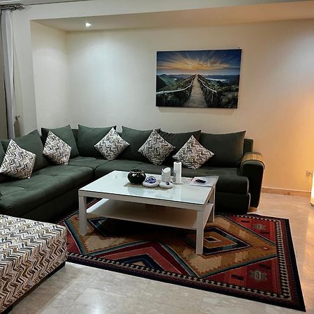 Beautiful, Great Equipped 122 M Holiday Apartment Near Majorelle Garden And Gueliz With Pool Views And A Large Balcony And Terrace Marrakesh Exterior foto