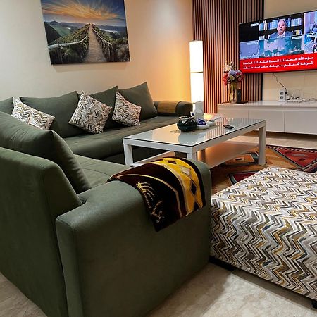 Beautiful, Great Equipped 122 M Holiday Apartment Near Majorelle Garden And Gueliz With Pool Views And A Large Balcony And Terrace Marrakesh Exterior foto