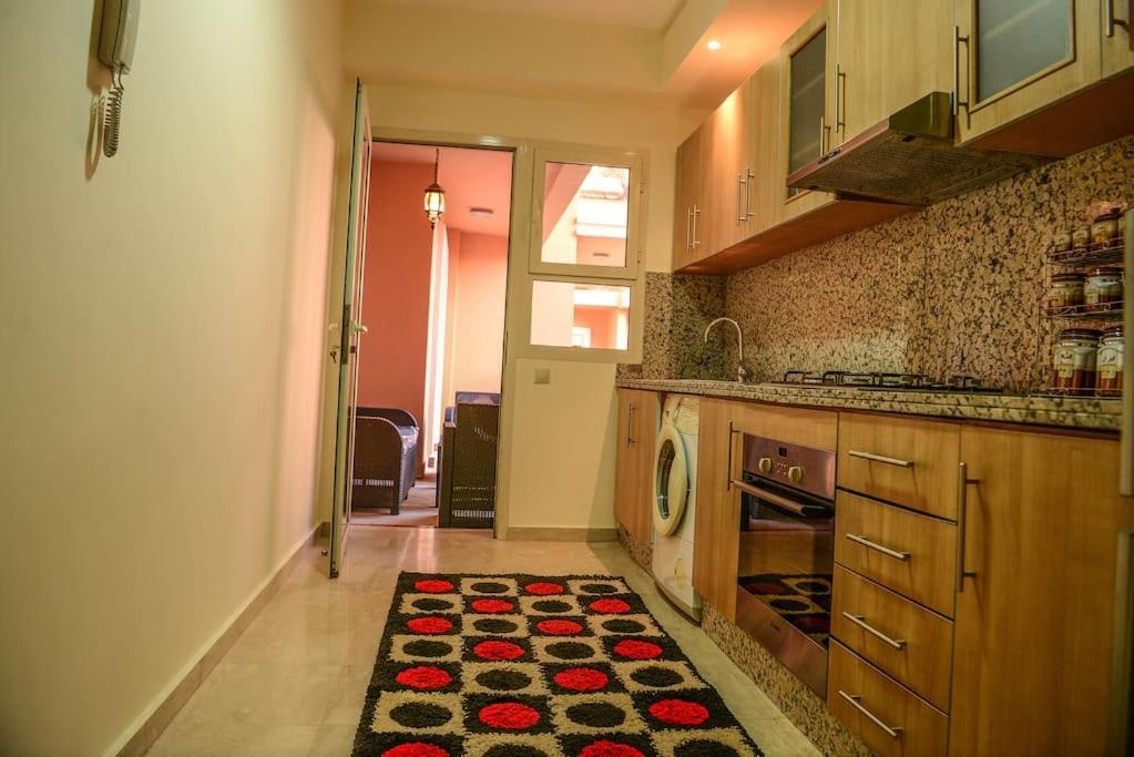 Beautiful, Great Equipped 122 M Holiday Apartment Near Majorelle Garden And Gueliz With Pool Views And A Large Balcony And Terrace Marrakesh Exterior foto