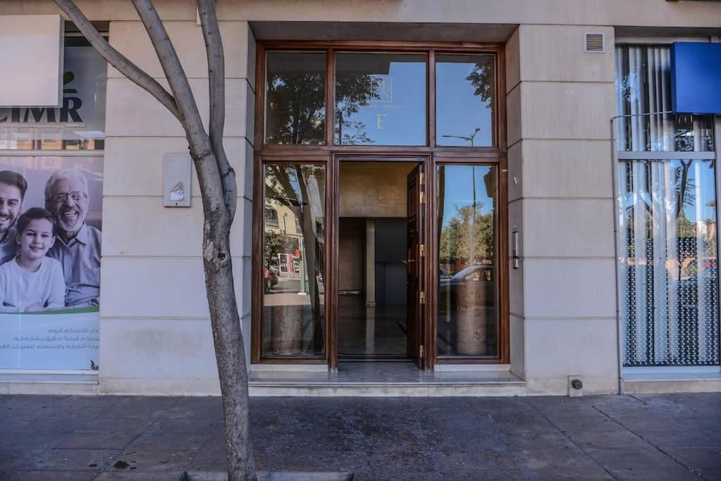 Beautiful, Great Equipped 122 M Holiday Apartment Near Majorelle Garden And Gueliz With Pool Views And A Large Balcony And Terrace Marrakesh Exterior foto