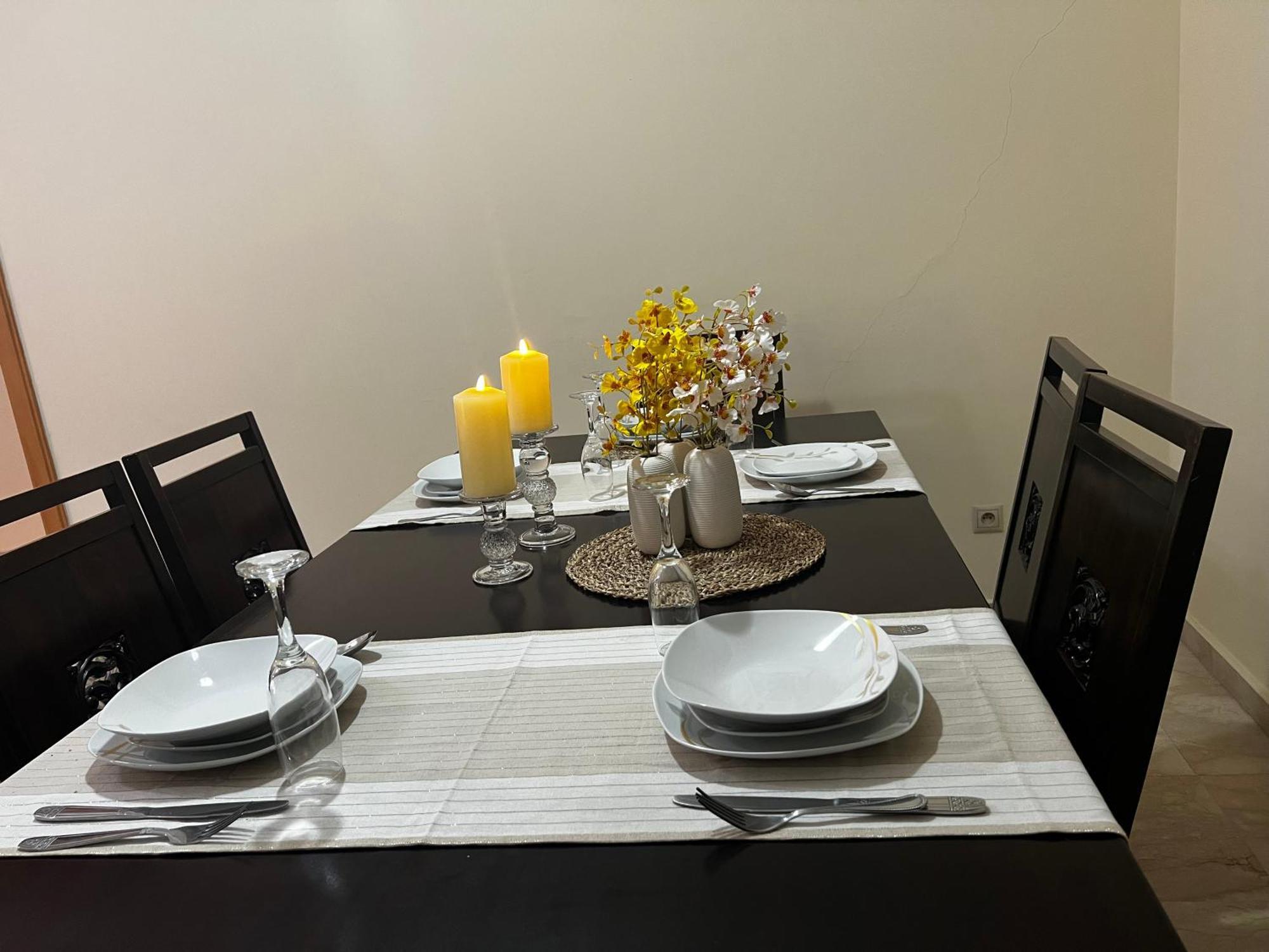 Beautiful, Great Equipped 122 M Holiday Apartment Near Majorelle Garden And Gueliz With Pool Views And A Large Balcony And Terrace Marrakesh Exterior foto