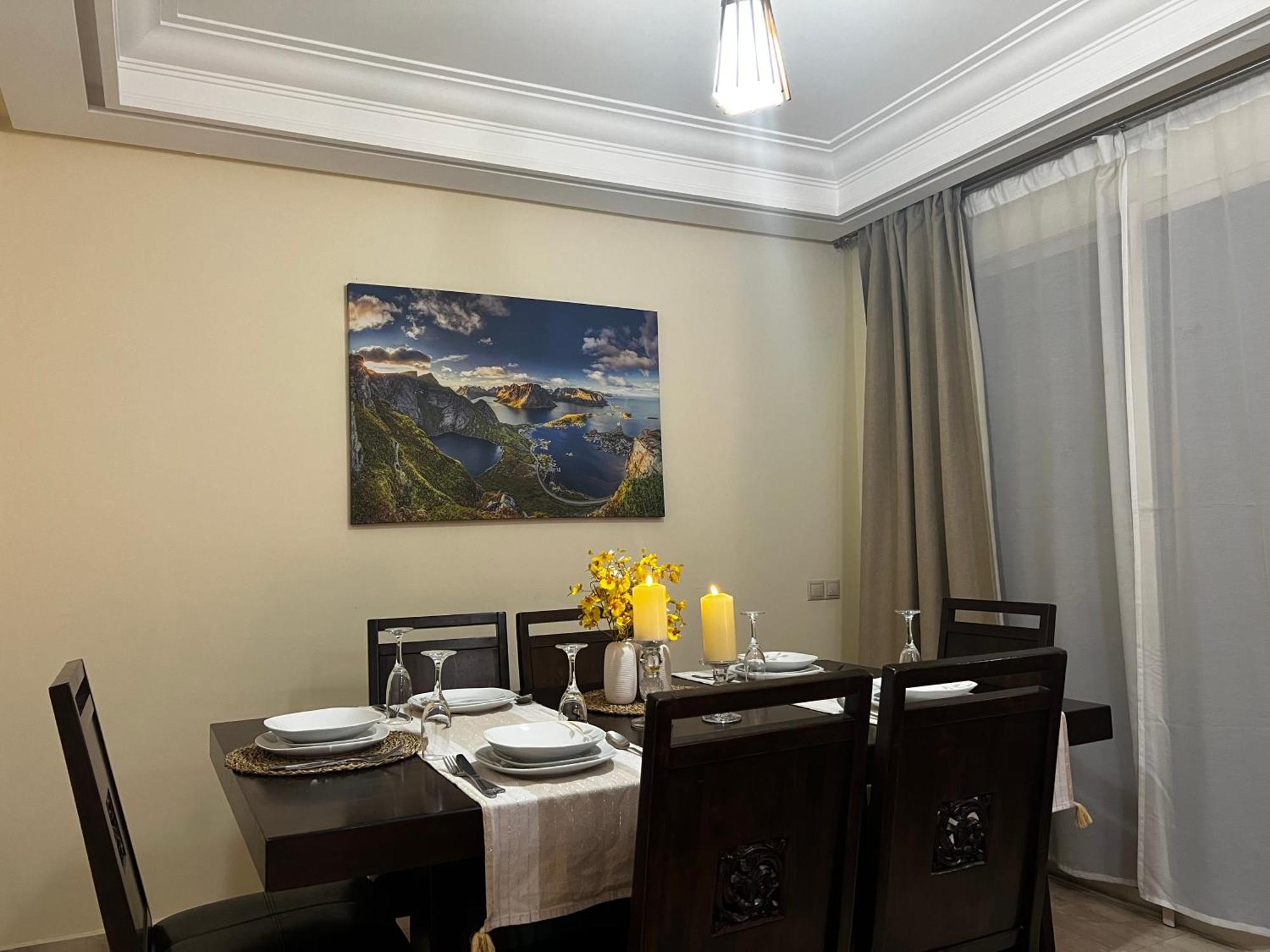 Beautiful, Great Equipped 122 M Holiday Apartment Near Majorelle Garden And Gueliz With Pool Views And A Large Balcony And Terrace Marrakesh Exterior foto